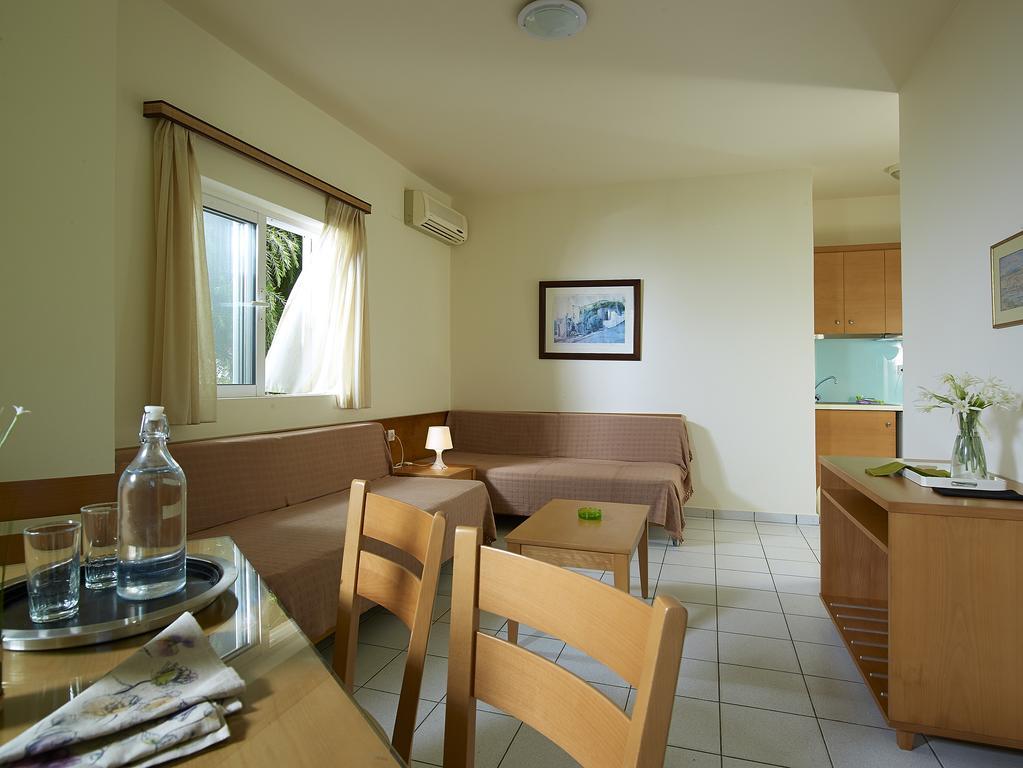 Mousses Apartments & Studios Kíssamos Екстериор снимка